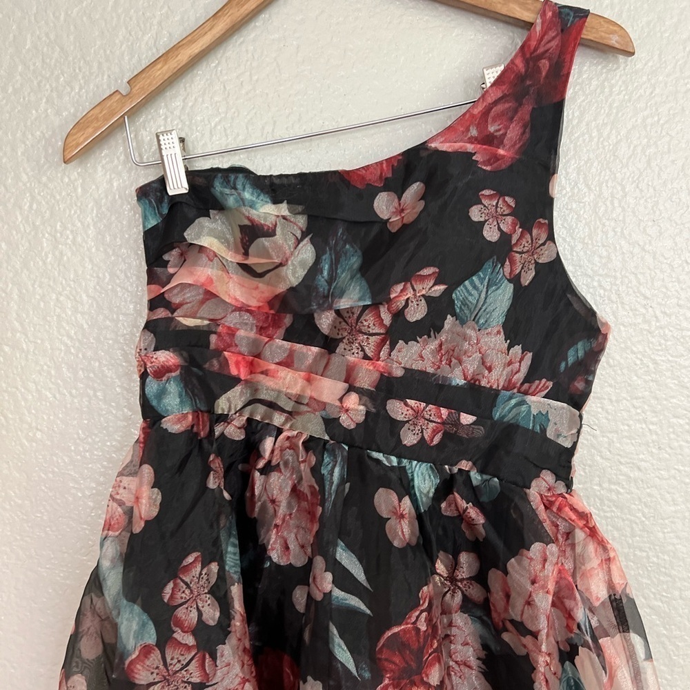 NWOT Bringing the Charm Black Floral Organza One-Shoulder Maxi Dress - Picture 8 of 9